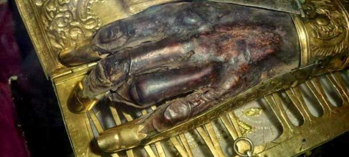 Βρέθηκε το λείψανο του Αγίου Χαραλάμπους από το Μέγα Σπήλαιο- 2 Ρουμάνοι συνελήφθησαν