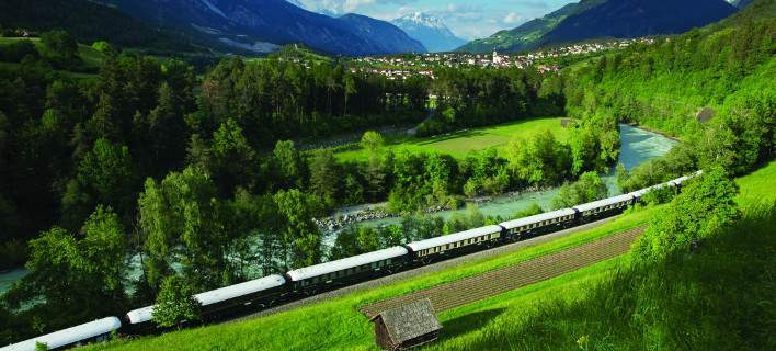 Το Orient Express ξανά στις ράγες – Το χλιδάτο τρένο ταξιδεύει στην Ευρώπη [φωτο]