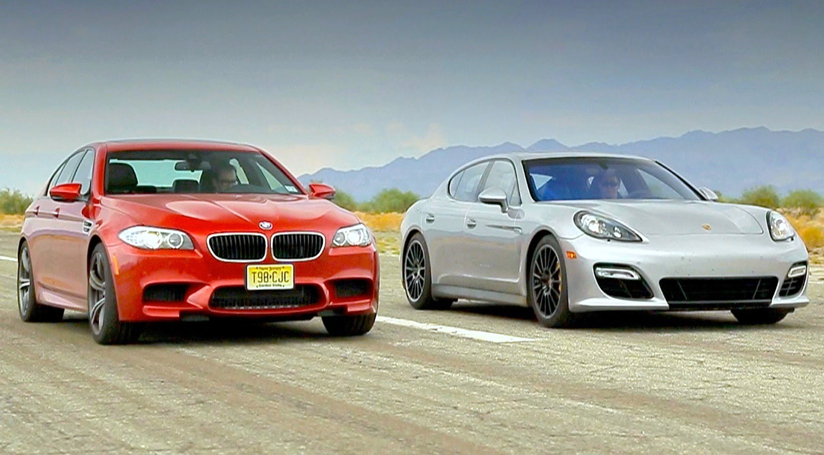 Aναμέτρηση BMW M5 vs Porsche Panamera GTS – Ποιος θα κερδίσει; (vid)