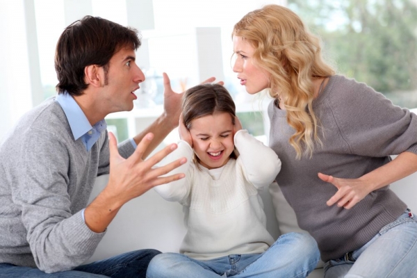 Τι αντίκτυπο έχουν οι οικογενειακοί καυγάδες στην ψυχολογία των παιδιών