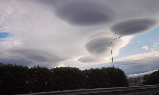 “Εξωγήινα” σύννεφα σκόρπισαν τον πανικό στο Κέιπ Τάουν [φωτό]
