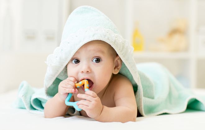 Συμβουλές για τη στοματική υγιεινή του μωρού