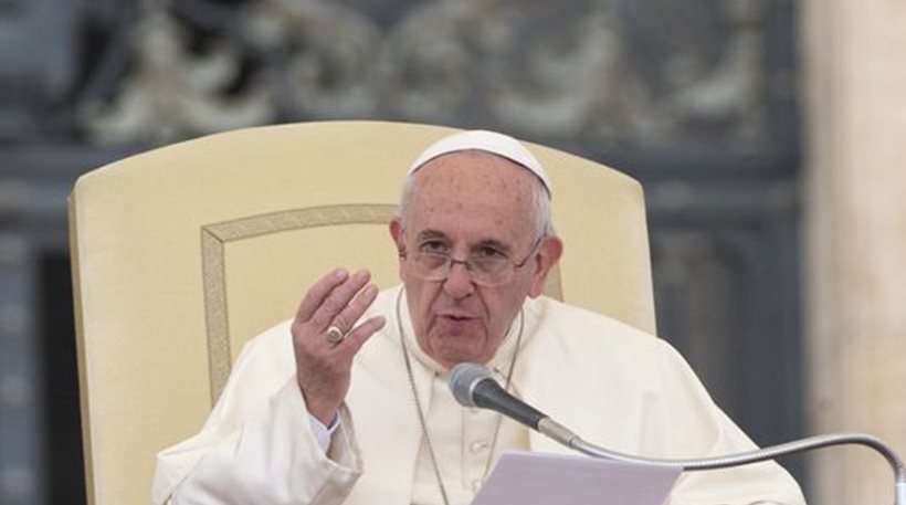 Πάπας: ”Ο κόσμος δεν ακολουθεί τη φωνή της ειρήνης, επέλεξε τον πόλεμο”