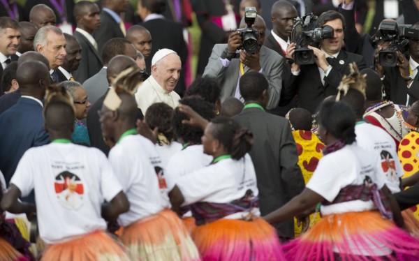 Πάπας Φραγκίσκος: “Φοβάμαι περισσότερο τα …κουνούπια από τους τρομοκράτες”