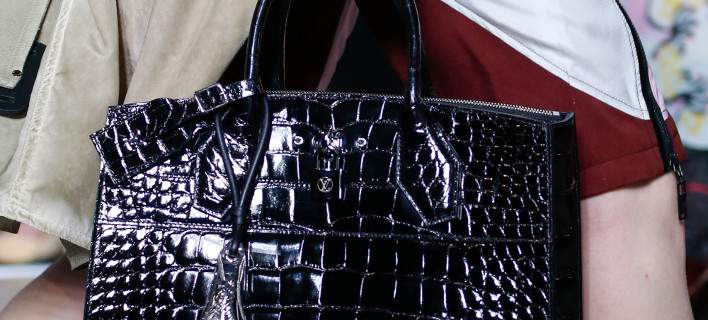 Η πιο ακριβή τσάντα της Louis Vuitton: Δείτε σε τι τιμή πωλείται! (φωτό)