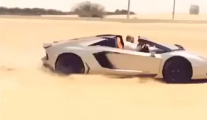 Μια Lamborghini Aventador μας δείχνει τις δυνατότητές της στην… άμμο (βίντεο)