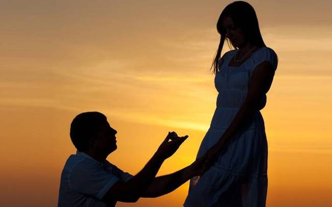 Αυτοί είναι οι 6 λόγοι που κάνουν έναν άνδρα να… παντρευτεί!