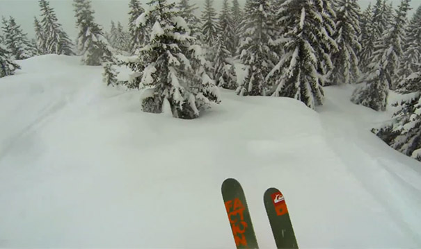 Πως είναι να κάνεις σκι μέσα σε… πυκνό δάσος (Video)
