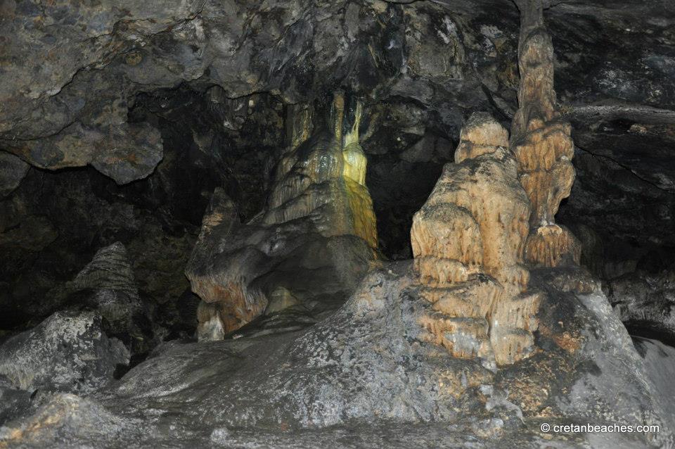 Κρήτη: Η σπηλιά του Τσούτσουρου είναι η πύλη που οδηγεί στον κάτω κόσμο; (φωτό)