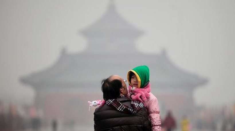 Λόγω επιδείνωσης της μόλυνσης στο Πεκίνο τα παιδιά καλούνται να παραμείνουν στο σπίτι