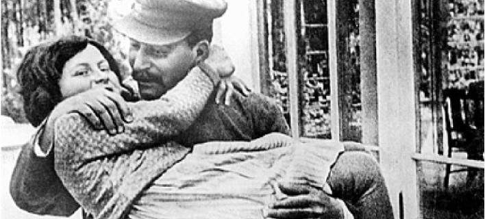 Ο Ζεράρ Ντεπαρντιέ θα υποδυθεί τον Στάλιν, με σκηνοθέτιδα τη Φανί Αρντάν (φωτό)