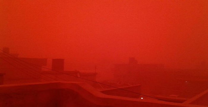 Αποκαλυπτική κόκκινη αμμοθύελλα στη Λιβύη [φωτό-βίντεο]