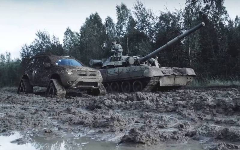 Το Dacia Duster τα “βάζει” με ένα T-80! (video)