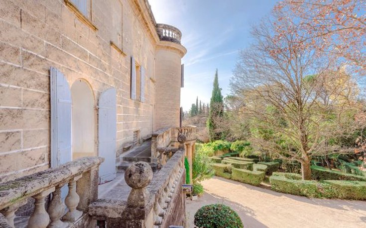 Το σπίτι που κοστίζει 8 εκατ. ευρώ γιατί έχει ένα… μυστικό στον κήπο! (φωτό)