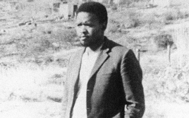 Ο άγνωστος ομοϊδεάτης του Μαντέλα, Στιβ Μπίκο, που δολοφονήθηκε στο κελί του (φωτό & βίντεο)