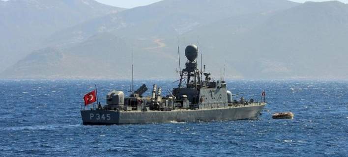 Θερμό επεισόδιο και στη θάλασσα ανοιχτά των Οινουσσών – Τούρκοι έστρεψαν τα όπλα εναντίον σκάφους του Λιμενικού
