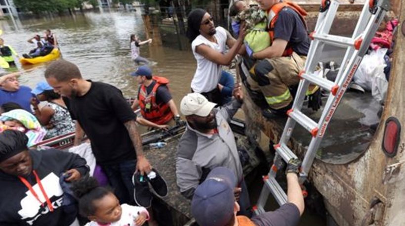 Τέξας: Πέντε νεκροί από τις πλημμύρες [φωτό, βίντεο]