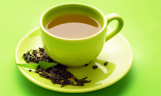 Προσοχή: Τι δεν πρέπει να τρώτε όταν πίνετε πράσινο τσάι
