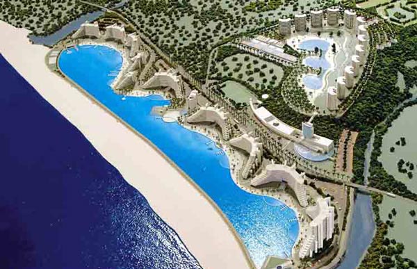 Μια γεύση από καλοκαίρι: Η μεγαλύτερη πισίνα ξενοδοχείου στον κόσμο (vid)