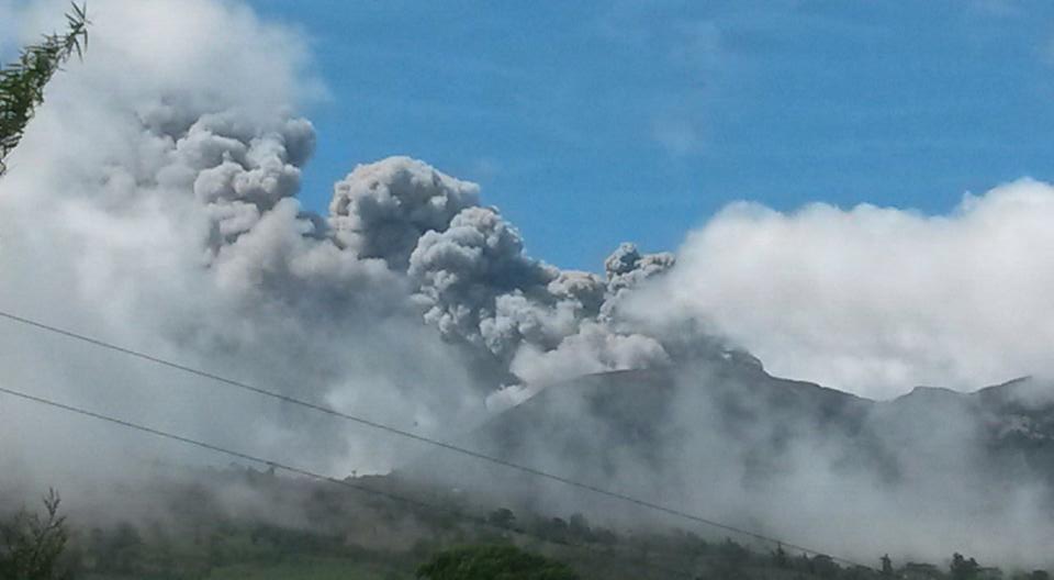 Λίγο πριν την έκρηξη το ηφαίστειο της Κόστα Ρίκα [φωτό, βίντεο]