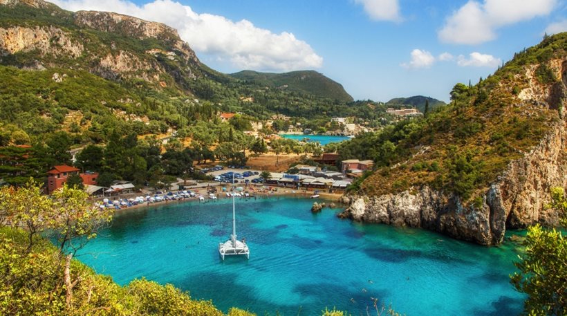 Τα ελληνικά νησιά που επιλέγουν φέτος οι ξένοι για τις καλοκαιρινές διακοπές τους