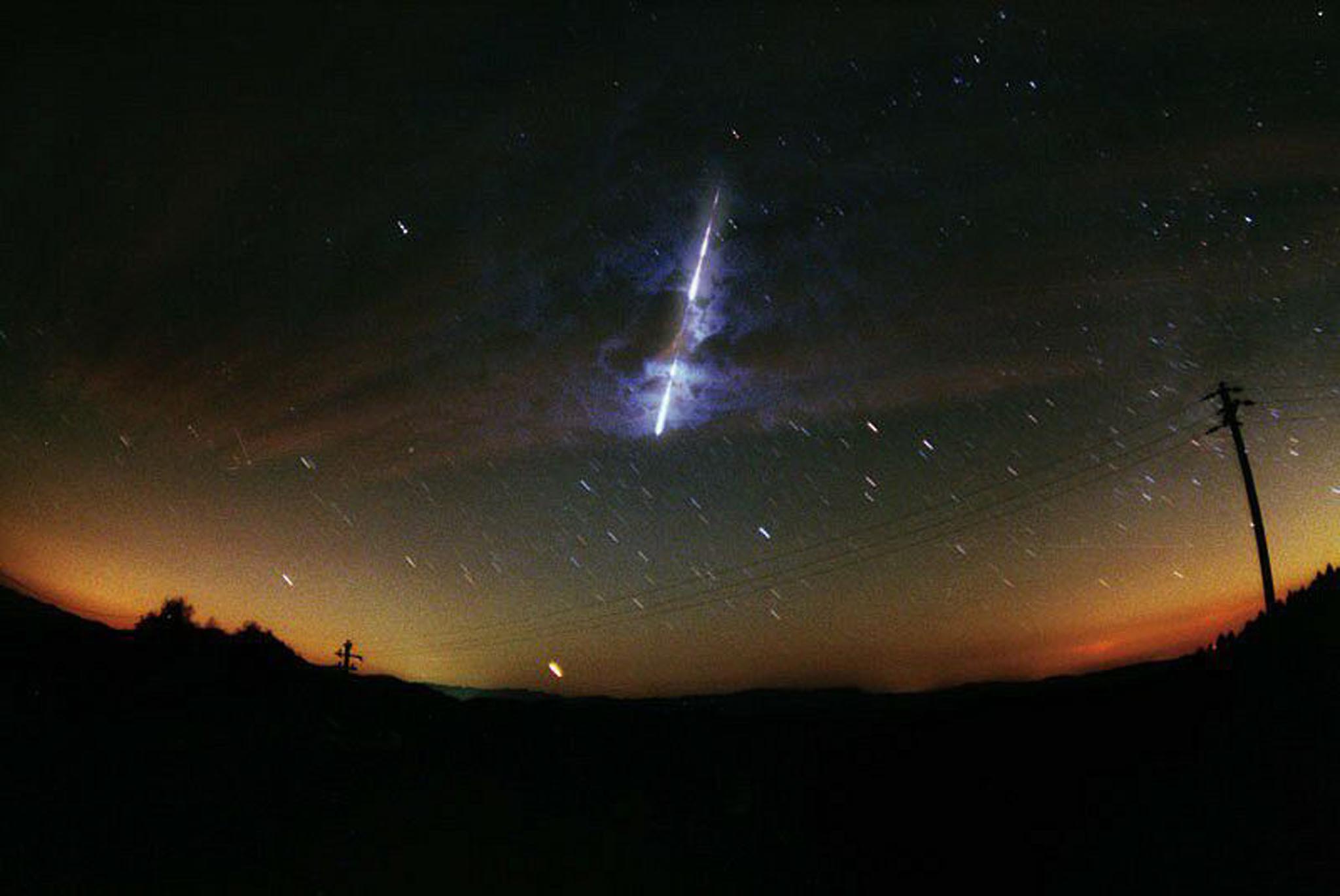 Η στιγμή που μετεωρίτης περνά από την Αριζόνα και κάνει τη νύχτα μέρα [βίντεο]