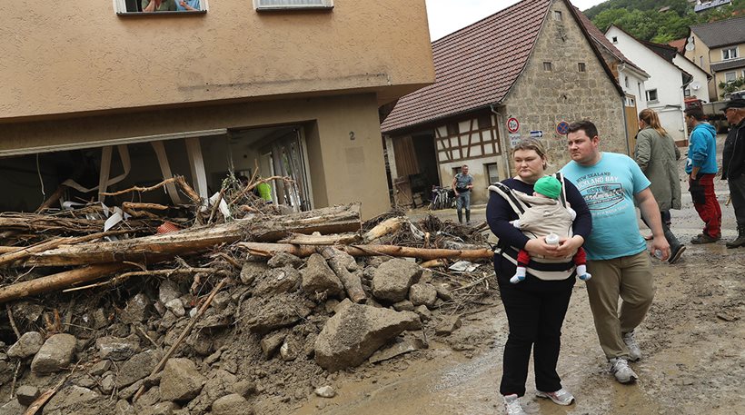 Θανατηφόρες πλημμύρες στη Βαυαρία – Εικόνες απόλυτου χάους! (φωτό & βίντεο)