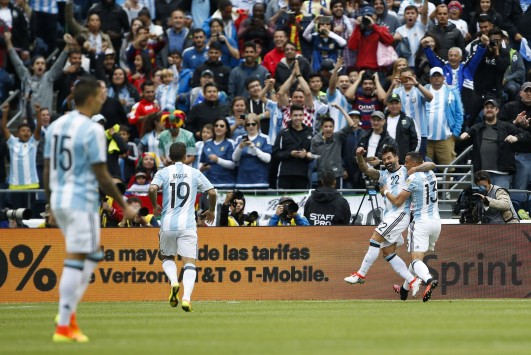 Copa America: Άνετη ”τριάρα” η Αργεντινή- Στους «8» η Χιλή (vid)
