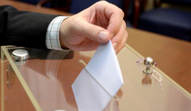 «Πακέτο» εκλογικό νόμο και 200 ψήφους μαζί με κάλπες προσφέρει ο Α.Τσίπρας