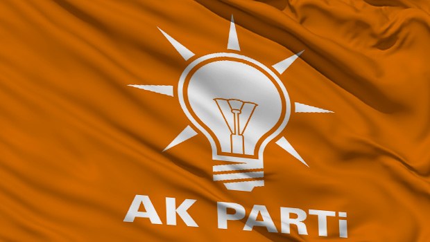 Ο Στρατός καταλαμβάνει τα γραφεία του κόμματος του Ερντογάν