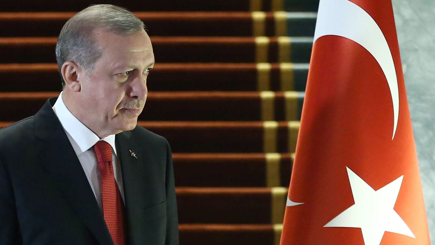 Παρέμβαση Ρ.Τ.Ερντογάν μέσω κινητού τηλεφώνου στο CNN Turk: Κάλεσε τους πολίτες να βγουν στις πλατείες ενάντια στους πραξικοπηματίες