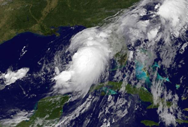 Ο τυφώνας Hermine «χτυπά» τη Φλόριντα (video)