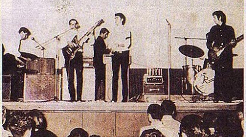 Οι Έλληνες τραγουδιστές που έφυγαν πρόωρα από τη ζωή (φωτό)