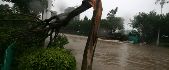 Η τροπική καταιγίδα Malakas συναντά τον τυφώνα Meranti και κατευθύνονται προς Ιαπωνία και Φιλιππίνες (φωτό,vid)