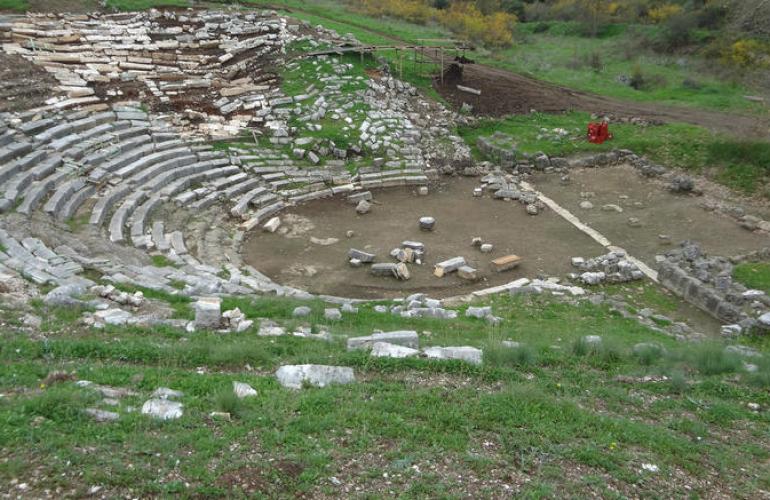 Στην τελική ευθεία η ανασκαφή του αρχαίου θεάτρου Λευκάδας