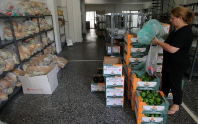 ΕΝ.ΚΑ. Κρήτης: Σήμερα η δωρεάν διανομή τροφίμων και υλικών αγαθών