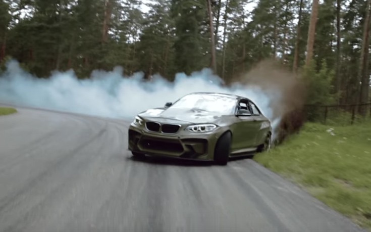 BMW με μηχανή … ελικοπτέρου (βίντεο)