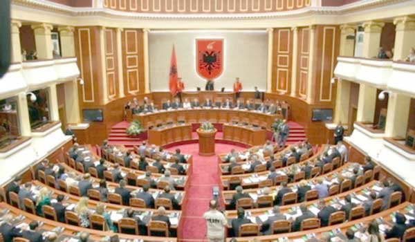 Ανθελληνικό παραλήρημα στην Αλβανική Βουλή για τους «τσάμηδες»