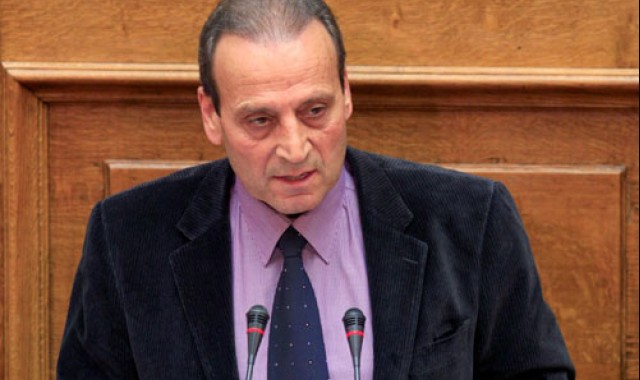 Θόδωρος Παραστατίδης: «Λάθος που δημοσιεύθηκαν τα προσωπικά δεδομένα των διακστών»