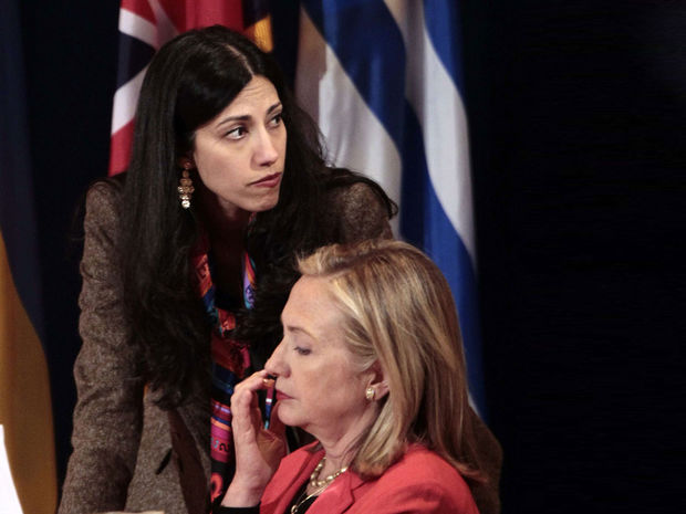 Ποια είναι η Χούμα Αμπεντίν , το δεξί χέρι της Χίλαρι ;