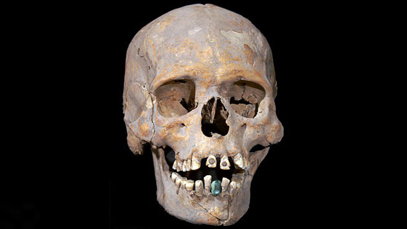 Ο σκελετός βρέθηκε σε ένα μέρος ταφής στην πόλη Σαν Χουάν Ευαγγελίστα. Μέσα στον τάφο της βρέθηκαν 19 κτερίσματα