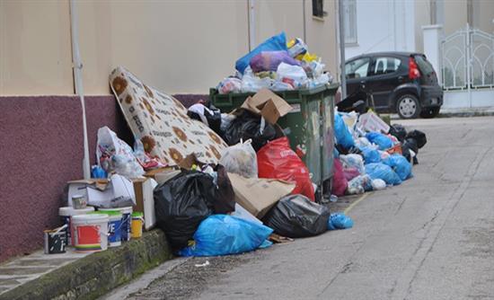 Ζάκυνθος: Έντονες διαμαρτυρίες του δημάρχου για την κατάσταση που επικρατεί στο νησί με τα σκουπίδια