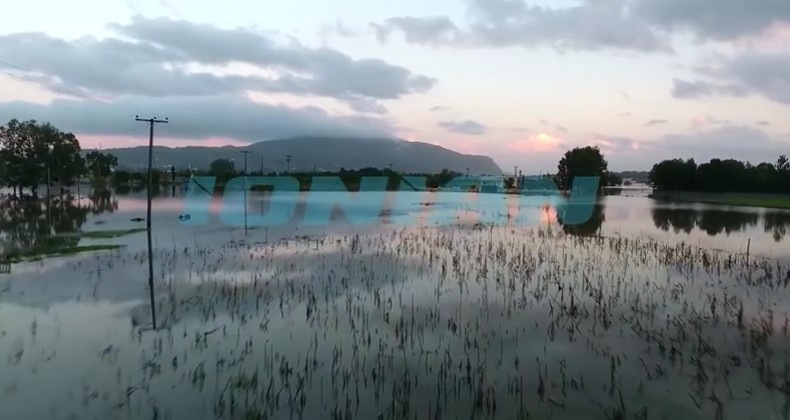 Ζάκυνθος: Τεράστια λίμνη δημιούργησαν οι πλημμύρες (βίντεο)