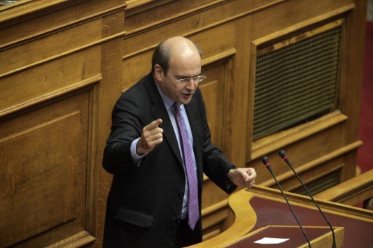 Κ. Χατζηδάκης: «Nα μην κοροϊδεύουμε τους Έλληνες – Παρατείνονται τα μνημόνια και ο διεθνής οικονομικός έλεγχος»