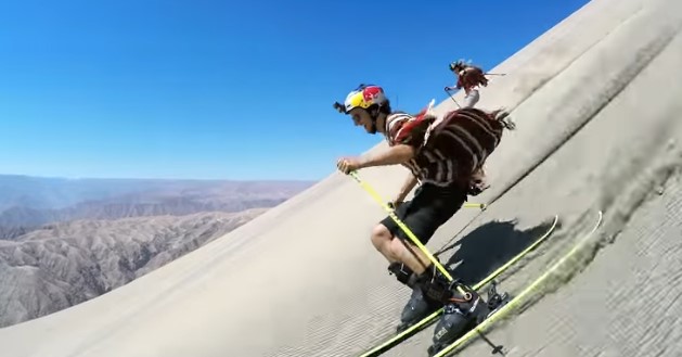 Σκι σε… αμμόλοφους του Περού (βίντεο)