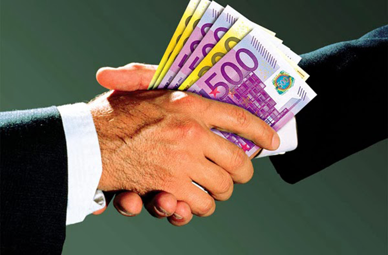 Kάτι πάντα επίκαιρο: Ιστορία και ετυμολογία της λέξης «λαμόγιο»