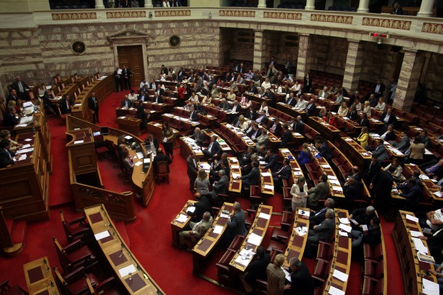 Βροχή τροπολογιών στη Βουλή στην ολομέλεια της Τετάρτης
