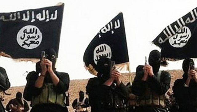 Telegraph: Κλιμακώνονται οι αεροπορικές επιδρομές κατά του ISIS στη Ράκα της Συρίας