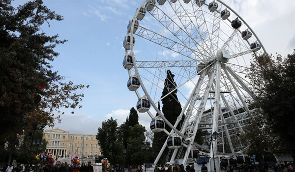 Ο Δήμος Αθηναίων ζητά την απομάκρυνση της ρόδας από την πλατεία Συντάγματος