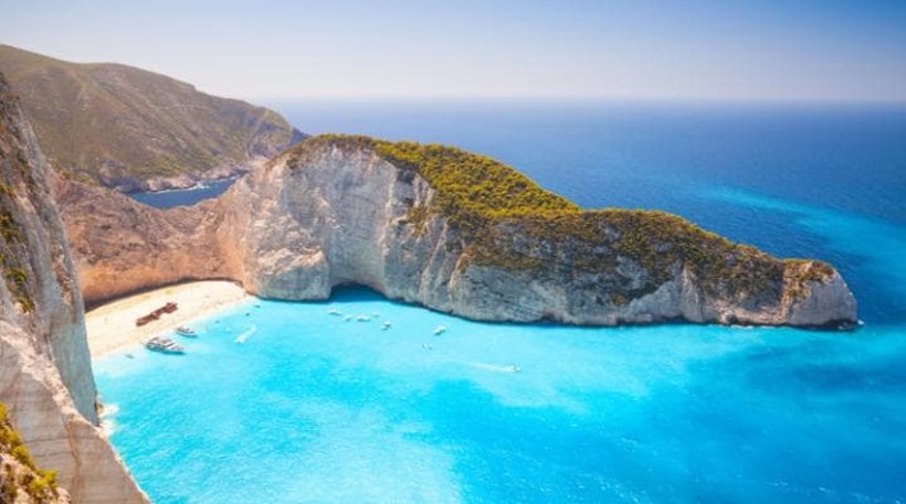 Telegraph: 7 προορισμοί για ονειρικές διακοπές το 2017 – Ανάμεσά τους και η Ελλάδα (φωτό)